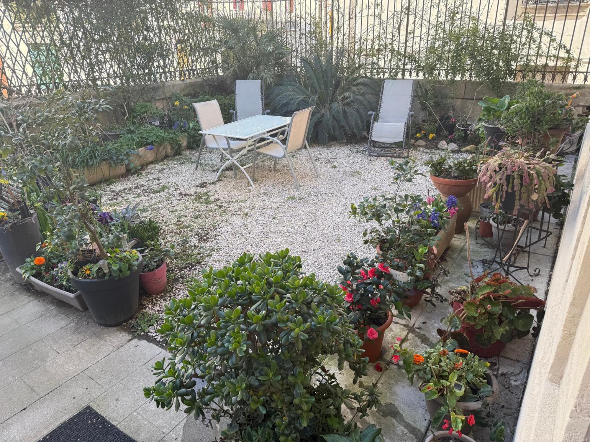 Studio 30 M2 Avec Jardin Dans Maison De Maitre بزييه المظهر الخارجي الصورة
